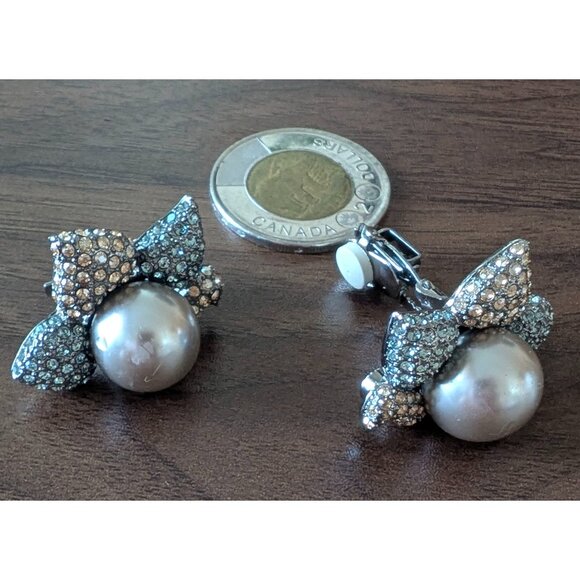 Jewelry - Vintage Rhinestone Costume Jewelry Clip-on Earrings